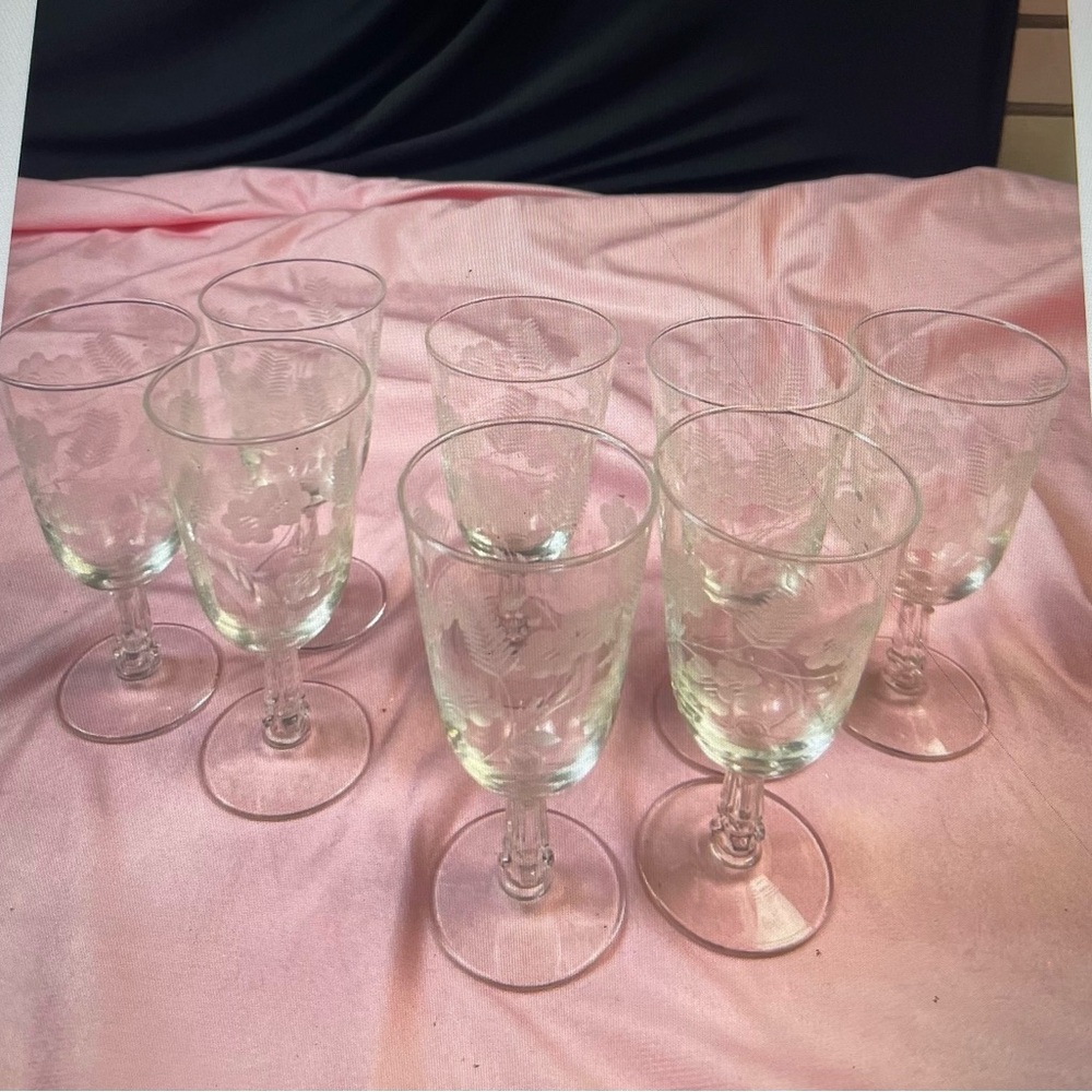 Set of 8 Vintage Crystal Wine Glass-Floral-Goblet Branch and Leafs)